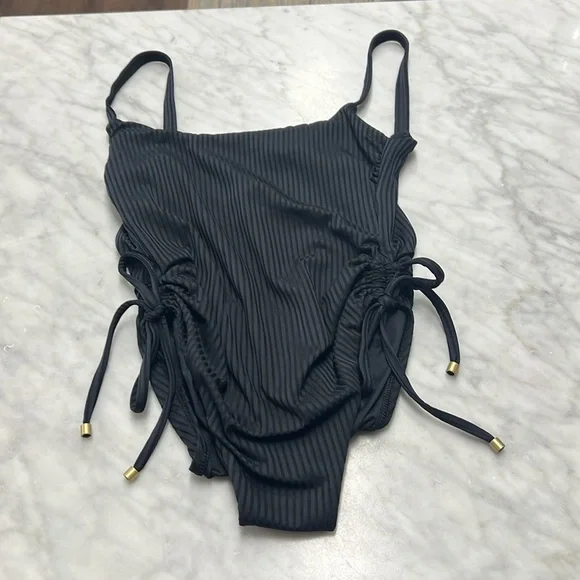 Vitamin A NWT Gemma One Piece Black Eco Rib One Piece Sexy Swimsuit XS - Picture 7 of 14